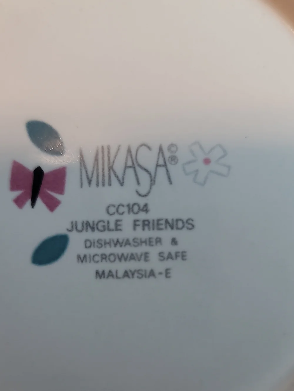 Mikasa Children's Jungle Animal Dinnerware Set